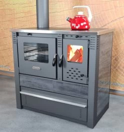 EEK A Küchenofen Holzherd PANONIA Kacheln Schwarz, Linke Version - 10,5 KW Dauerbrandherd